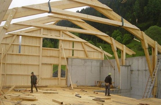 Stallbau, Landwirtschaftliche Gebäude und Ställe aus Holz in Salzburg